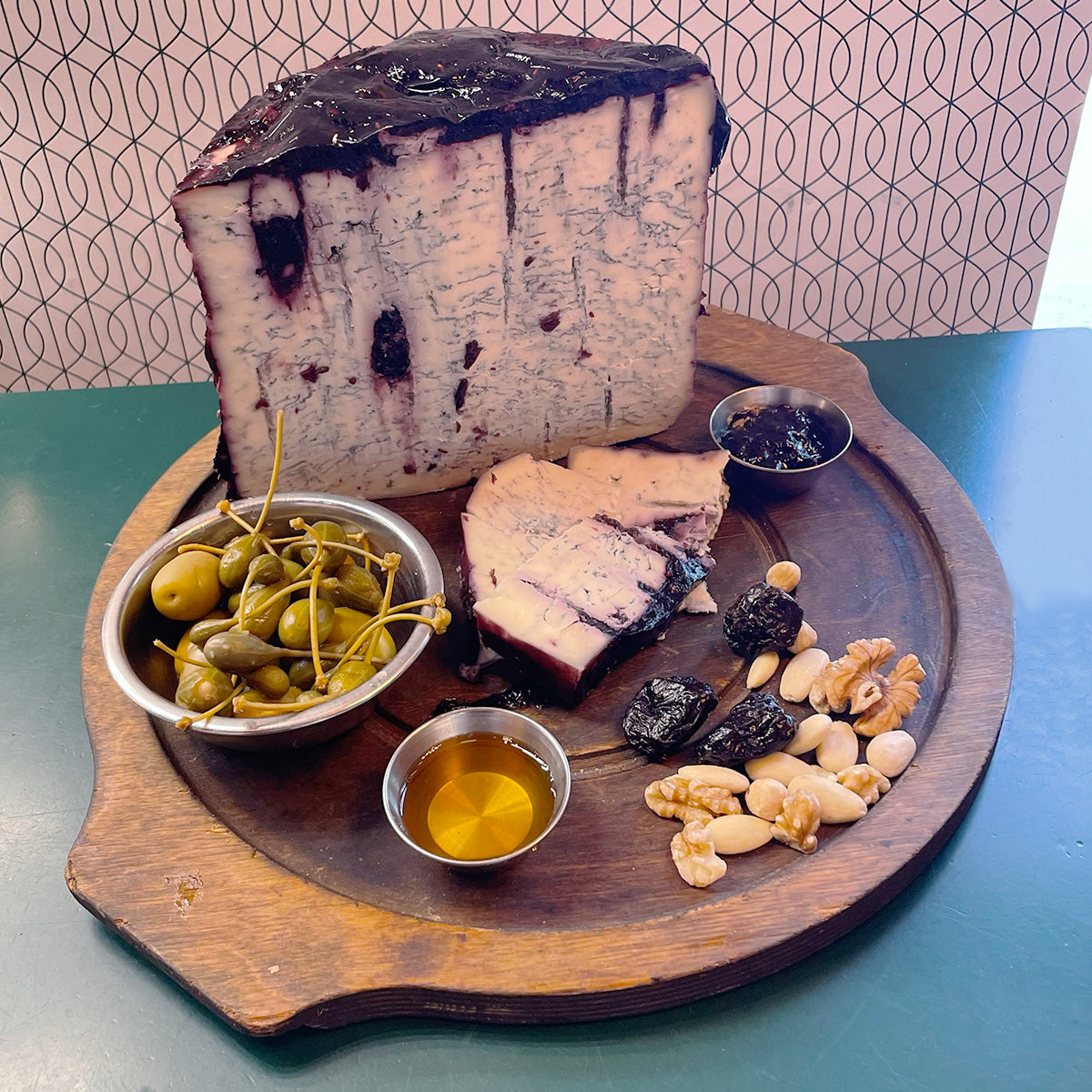 Sambuco Blu – Erborinato di Bufala affinato al Sambuco